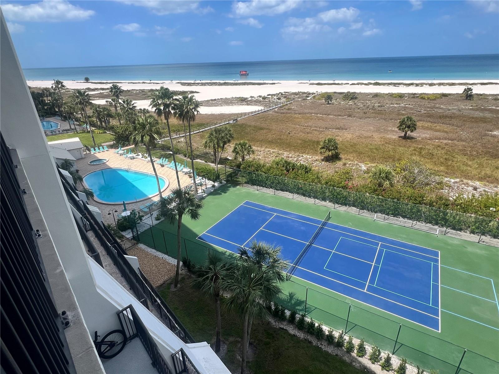 Image 7 of 32 For 1250 Gulf Boulevard 708