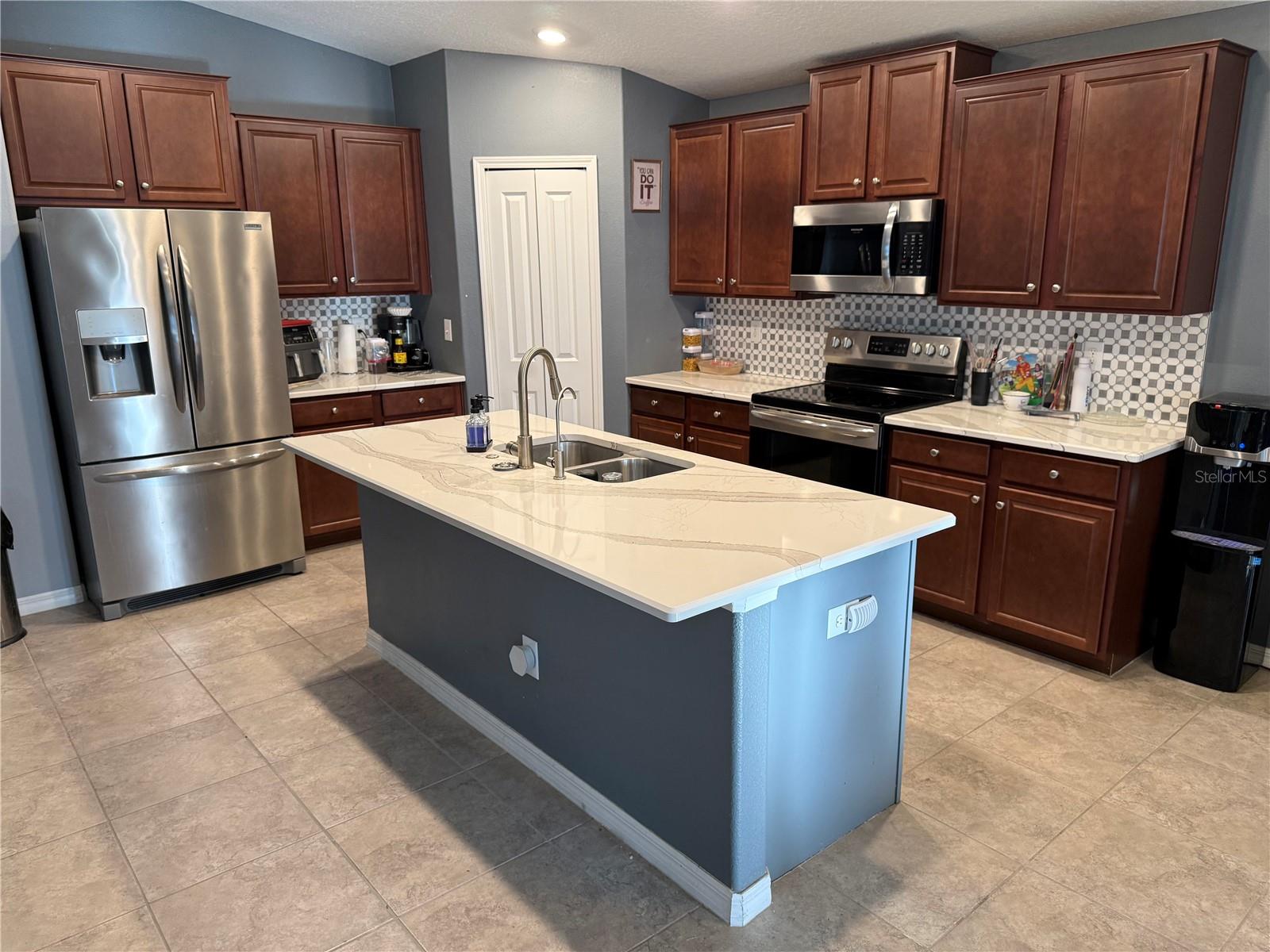 Image 2 of 16 For 6629 Wagon Trail Street