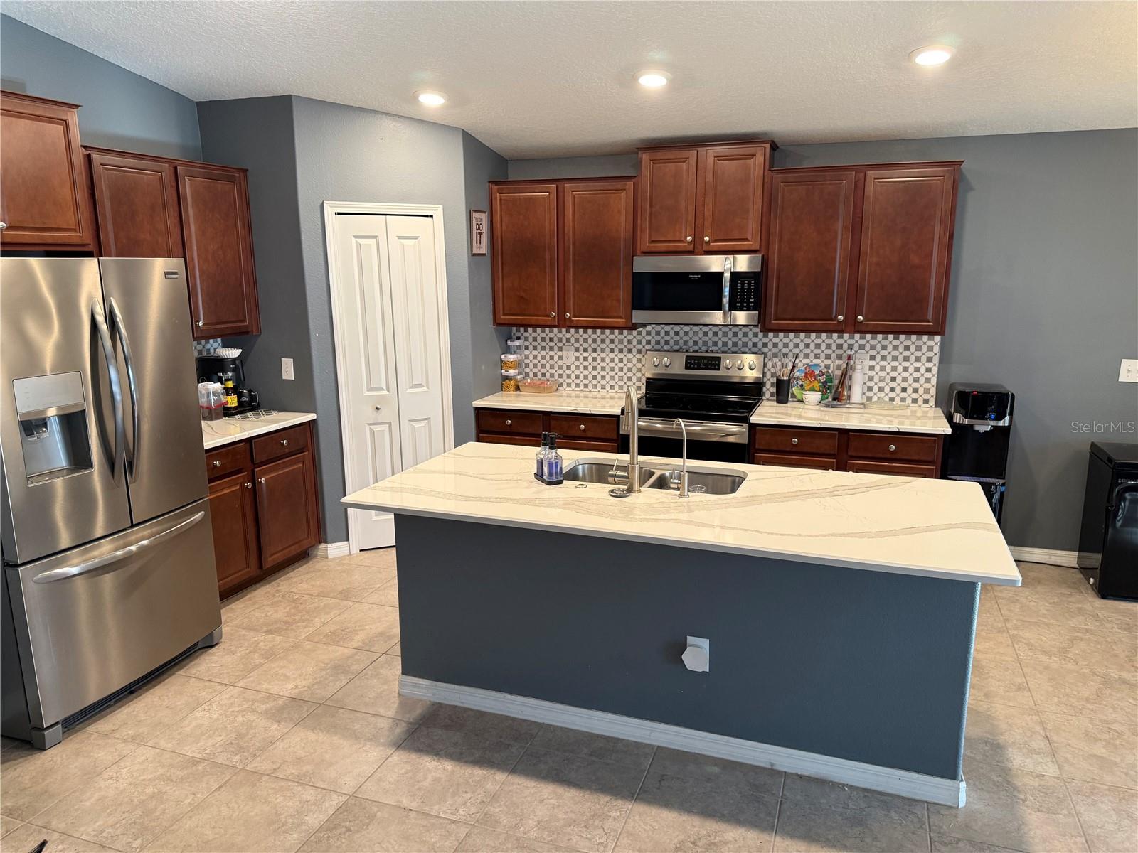 Image 3 of 16 For 6629 Wagon Trail Street