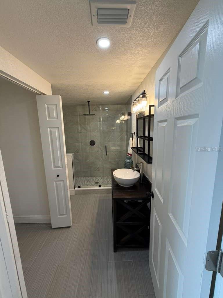 Image 11 of 19 For 343 Shore Drive E
