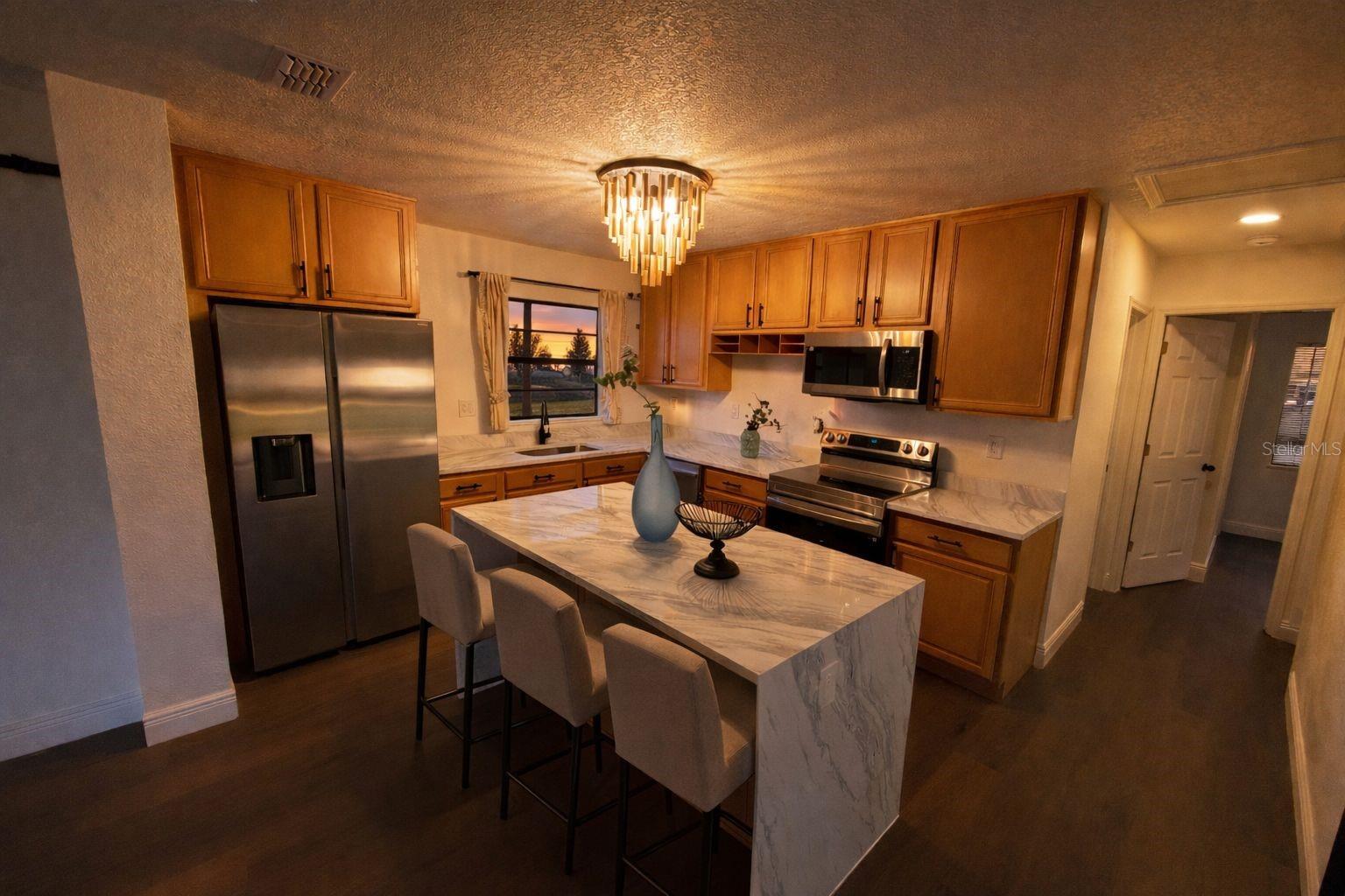 Image 4 of 19 For 343 Shore Drive E