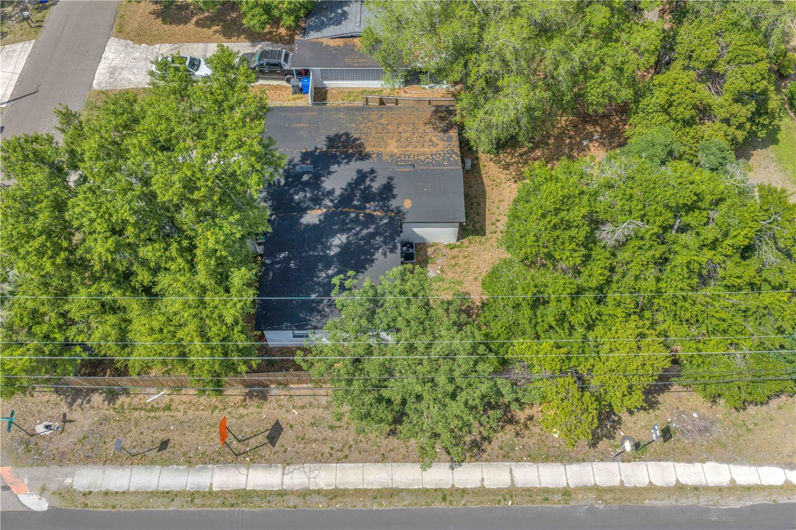 Image 29 of 36 For 9618 Pine Ridge Avenue