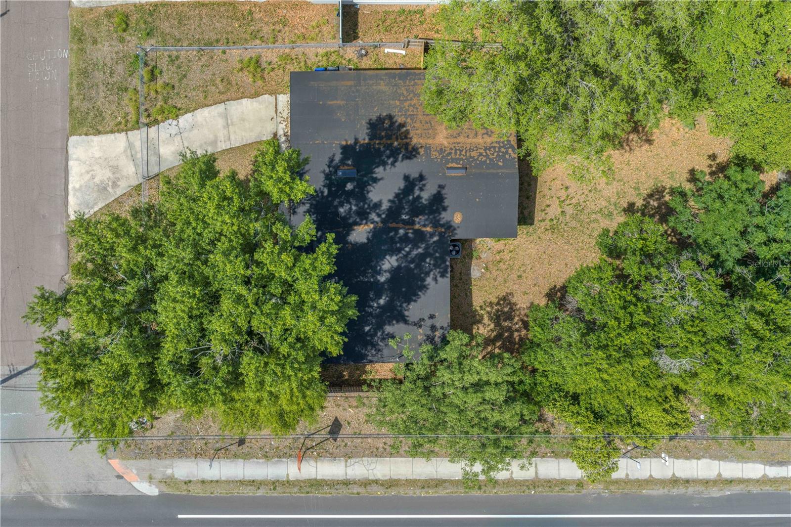 Image 9 of 36 For 9618 Pine Ridge Avenue