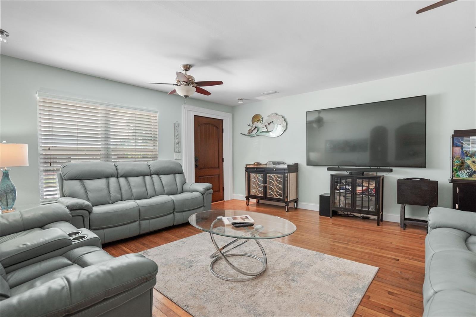 Image 12 of 57 For 4800 16th Street N