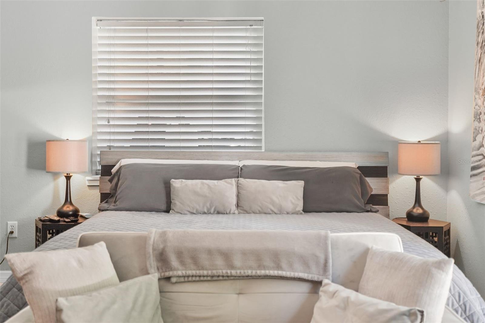 Image 23 of 57 For 4800 16th Street N