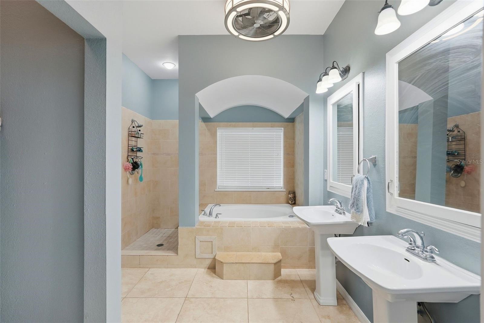 Image 25 of 57 For 4800 16th Street N