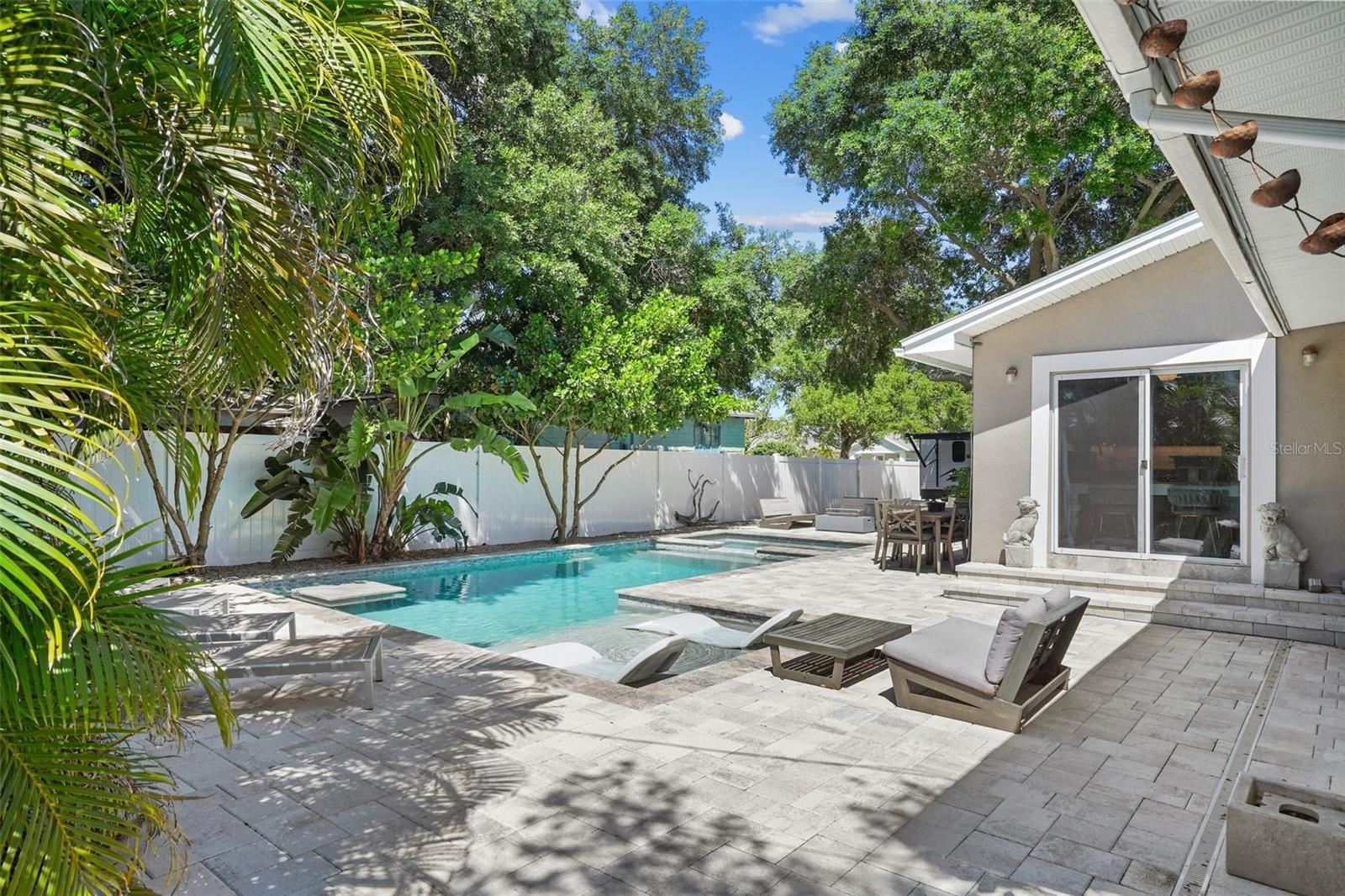 Image 26 of 57 For 4800 16th Street N