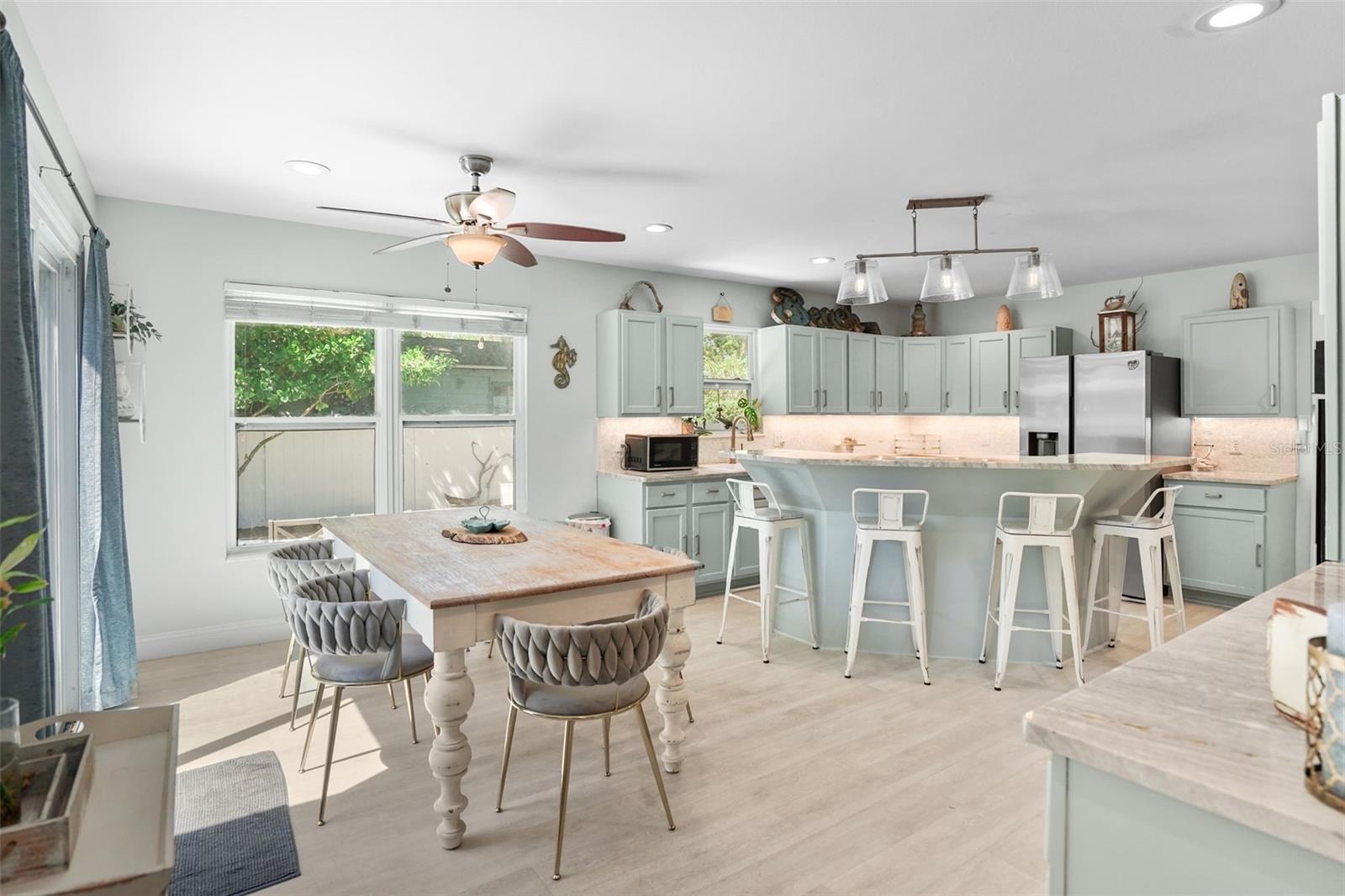 Image 3 of 57 For 4800 16th Street N