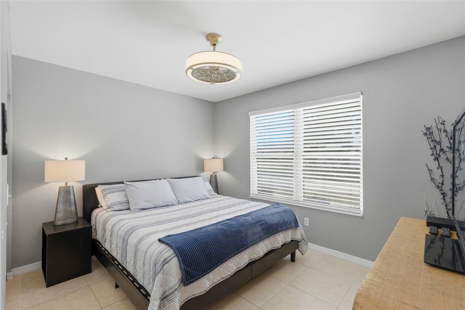 Image 33 of 57 For 4800 16th Street N