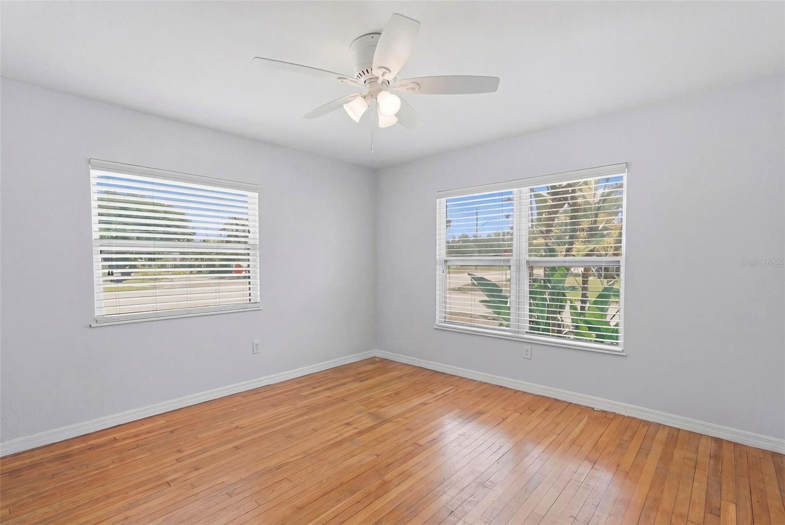 Image 35 of 57 For 4800 16th Street N