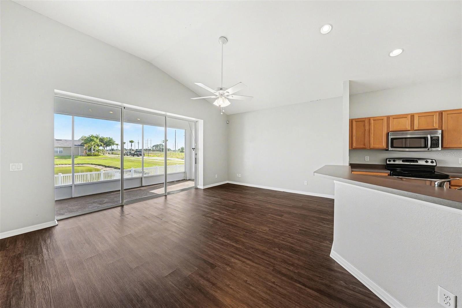 Image 10 of 30 For 636 Tanana Fall Drive