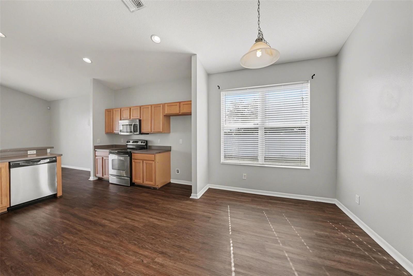 Image 11 of 30 For 636 Tanana Fall Drive