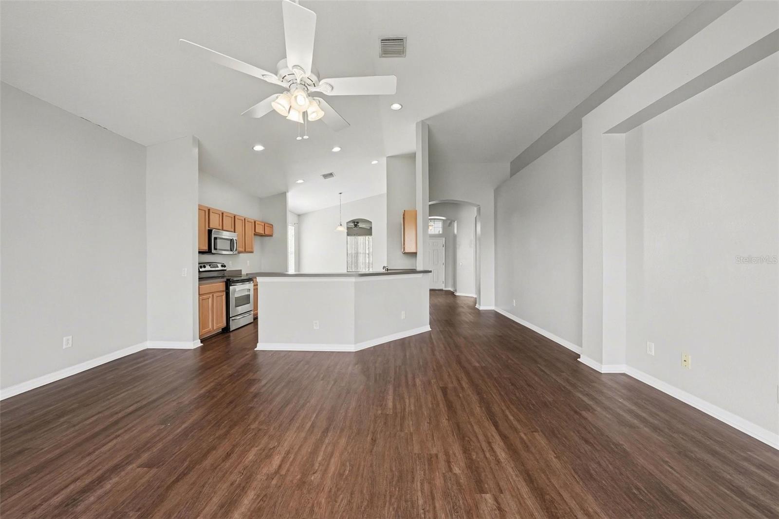 Image 14 of 30 For 636 Tanana Fall Drive