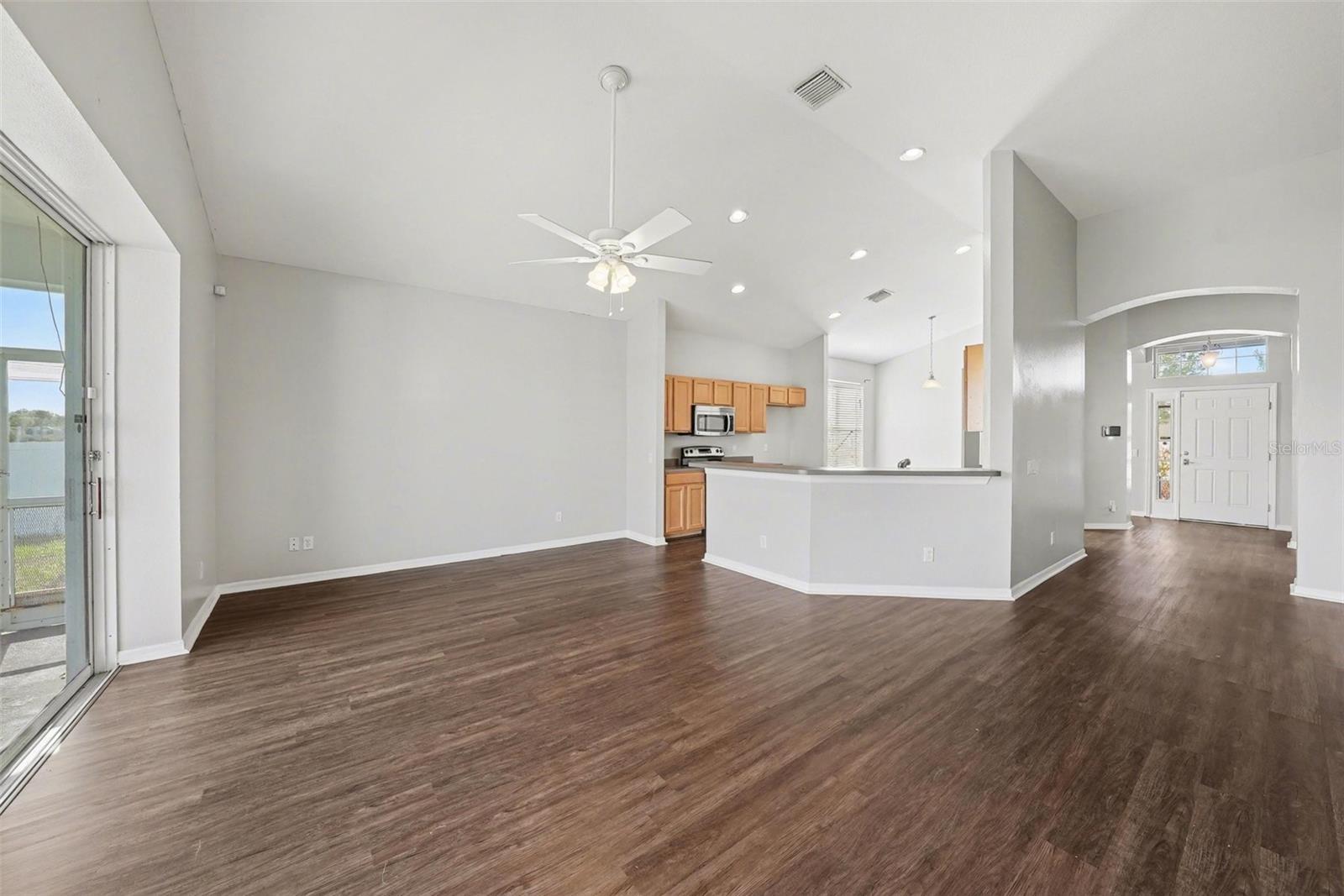 Image 9 of 30 For 636 Tanana Fall Drive