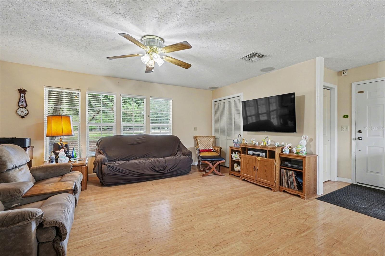 Image 3 of 29 For 4341 Alison Street