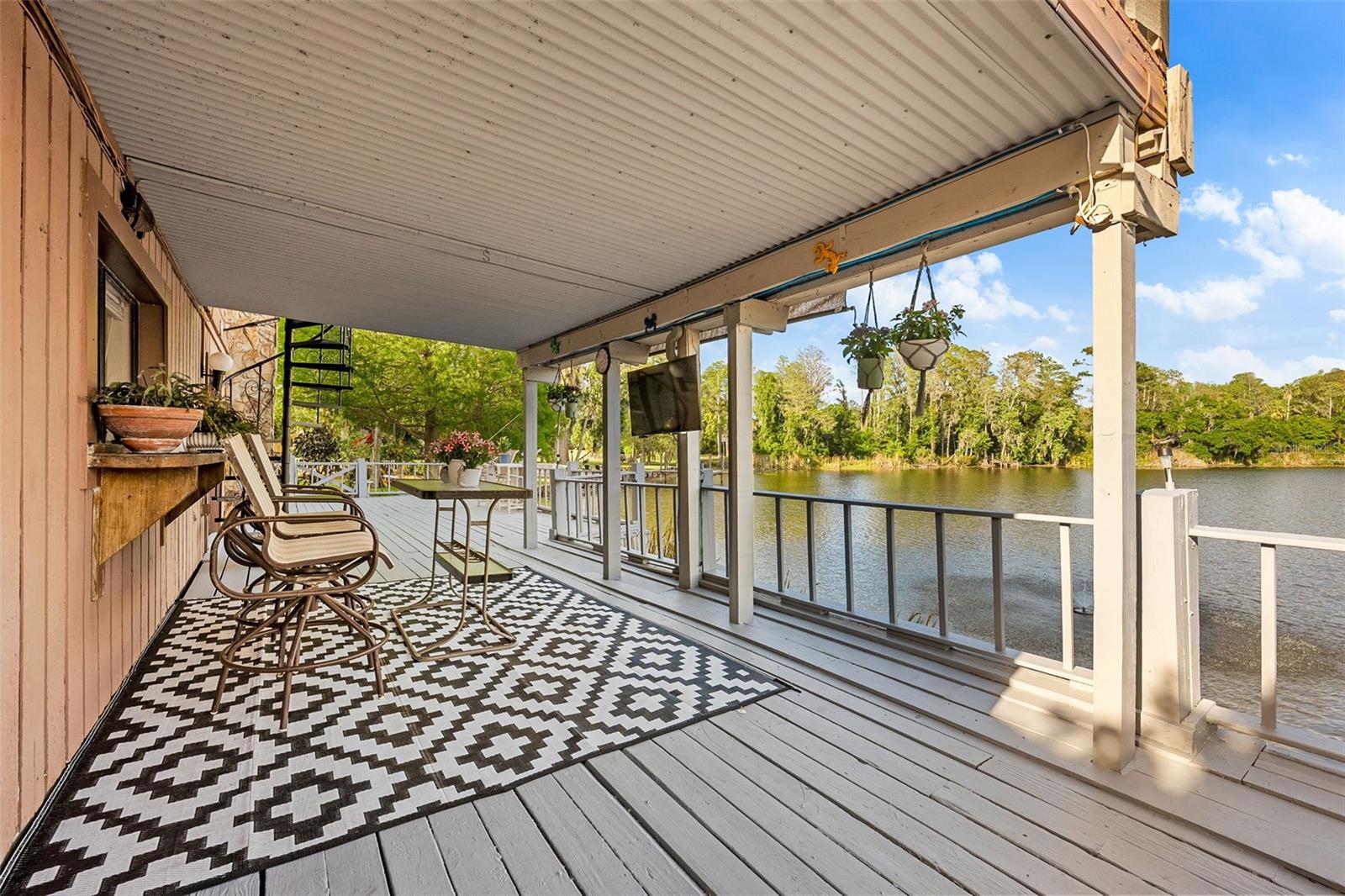 Image 26 of 56 For 17301 Estes Road