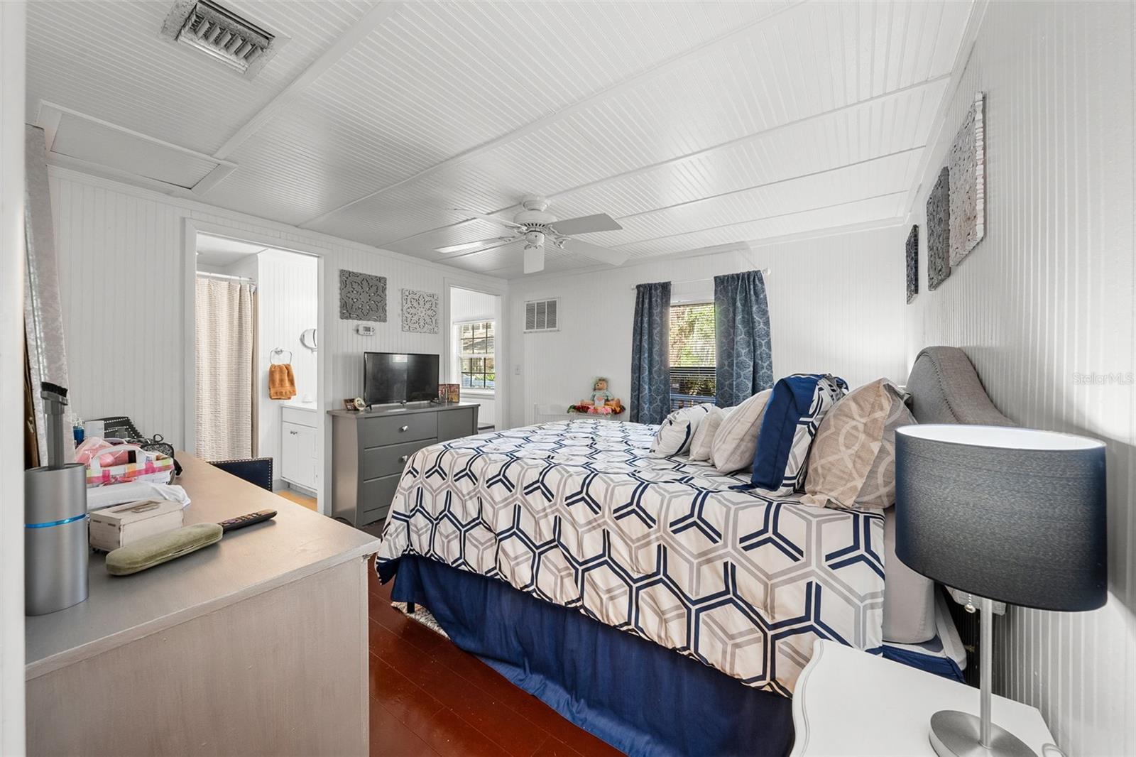 Image 34 of 56 For 17301 Estes Road