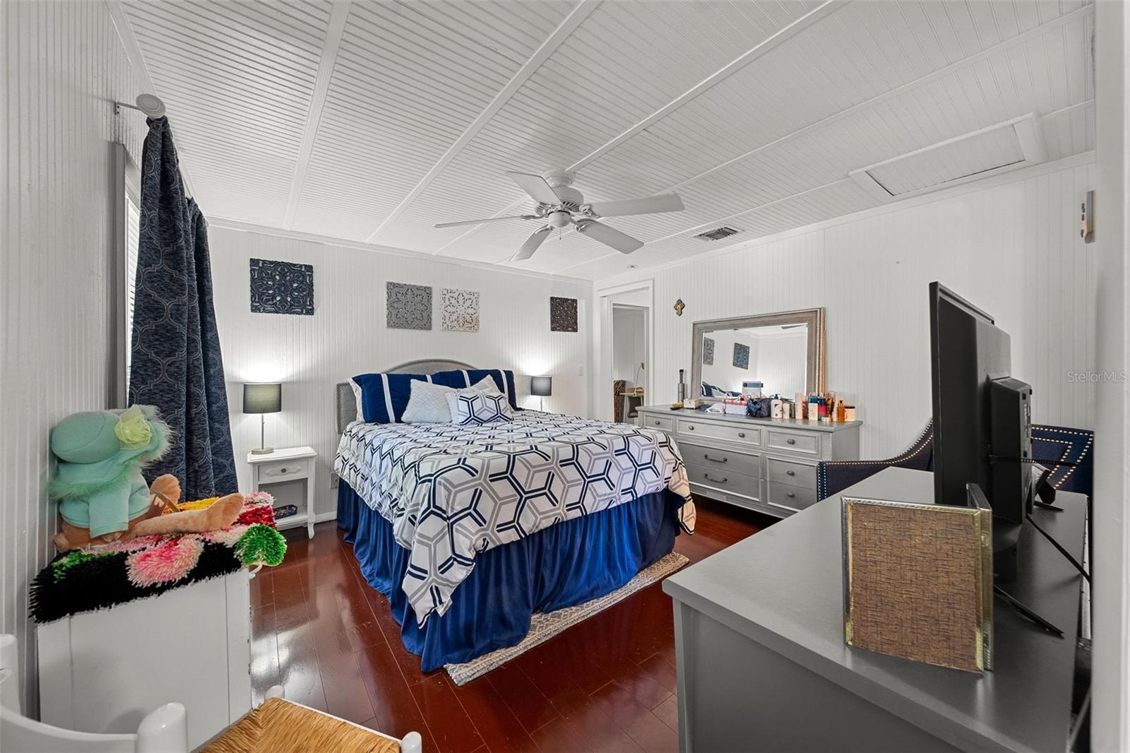 Image 35 of 56 For 17301 Estes Road