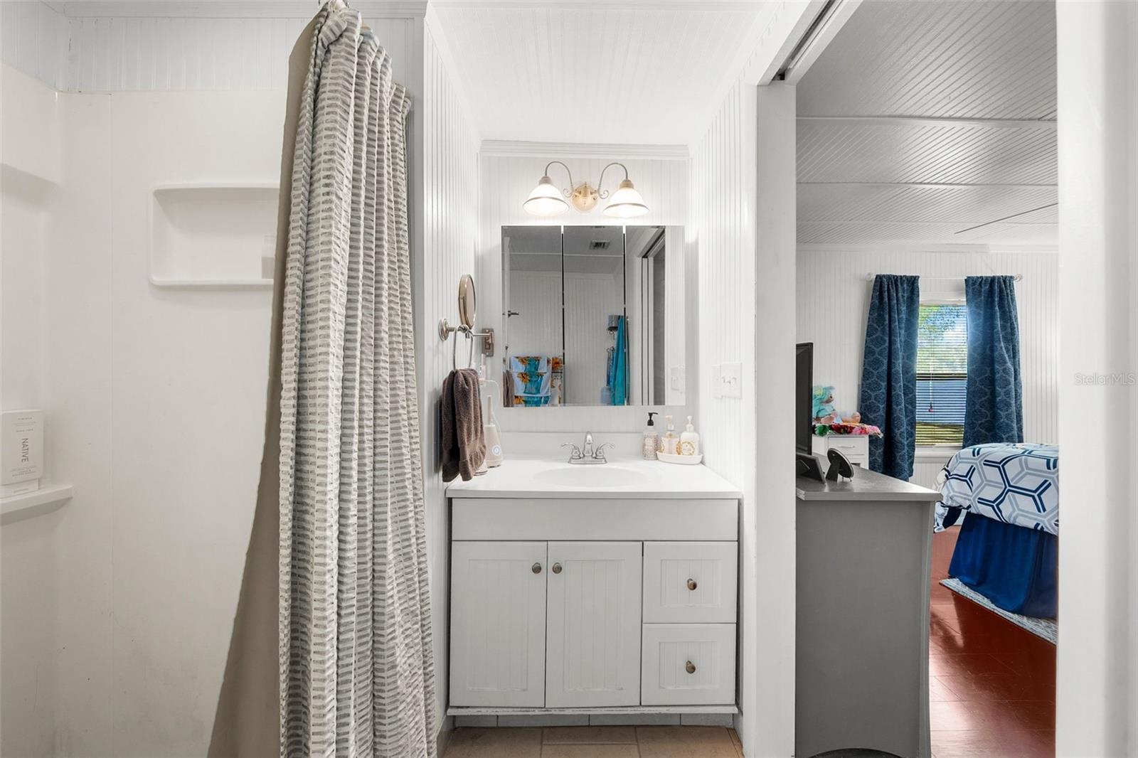 Image 40 of 56 For 17301 Estes Road