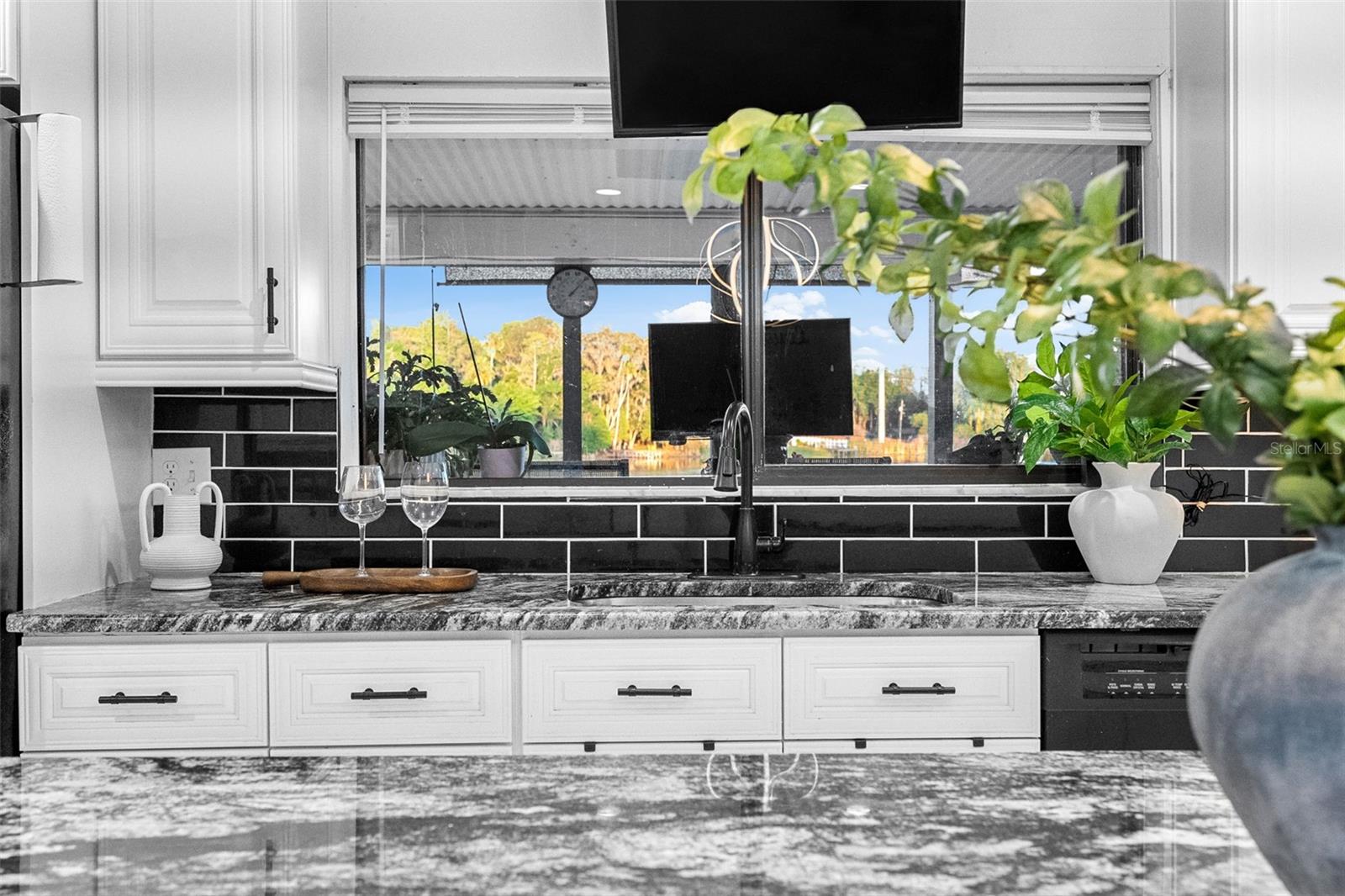 Image 7 of 56 For 17301 Estes Road