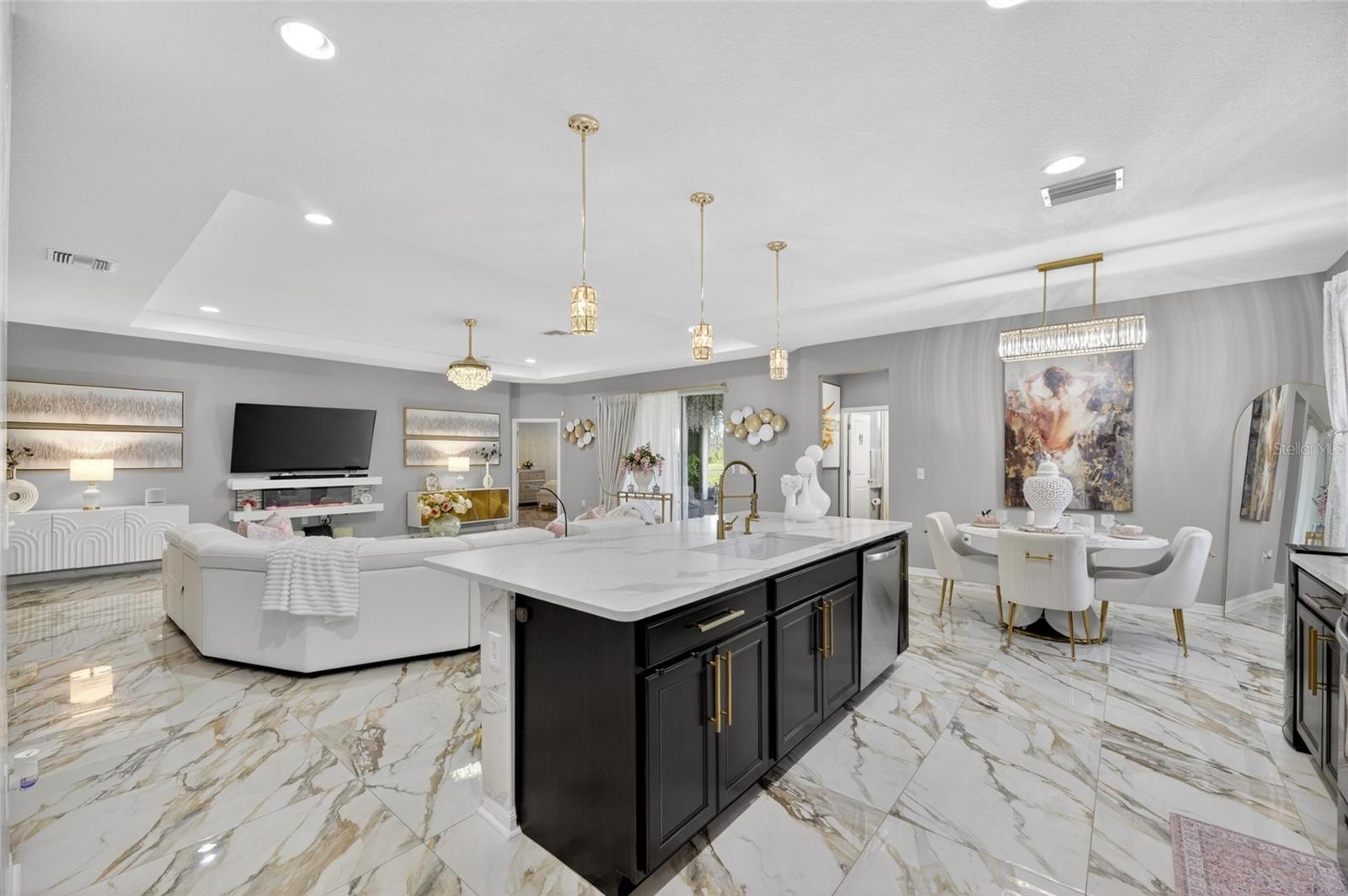 Image 23 of 56 For 5030 Jagged Cloud Drive