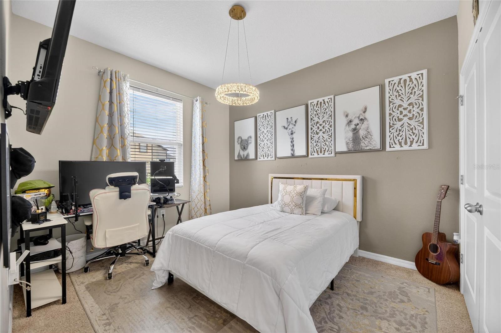 Image 37 of 56 For 5030 Jagged Cloud Drive