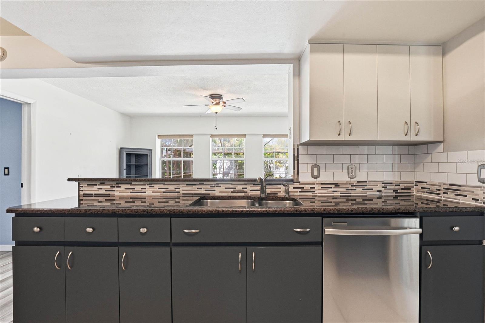 Image 15 of 56 For 14649 Bay Drive