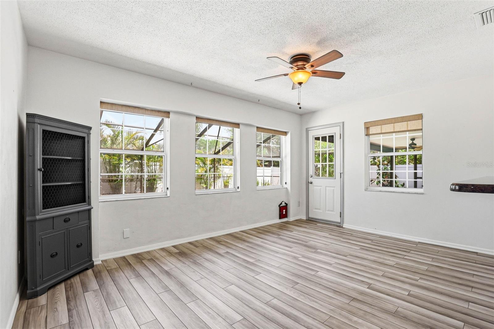 Image 19 of 56 For 14649 Bay Drive