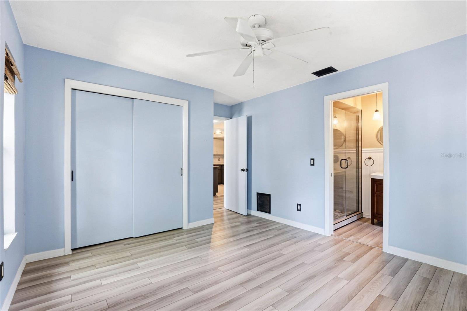 Image 28 of 56 For 14649 Bay Drive