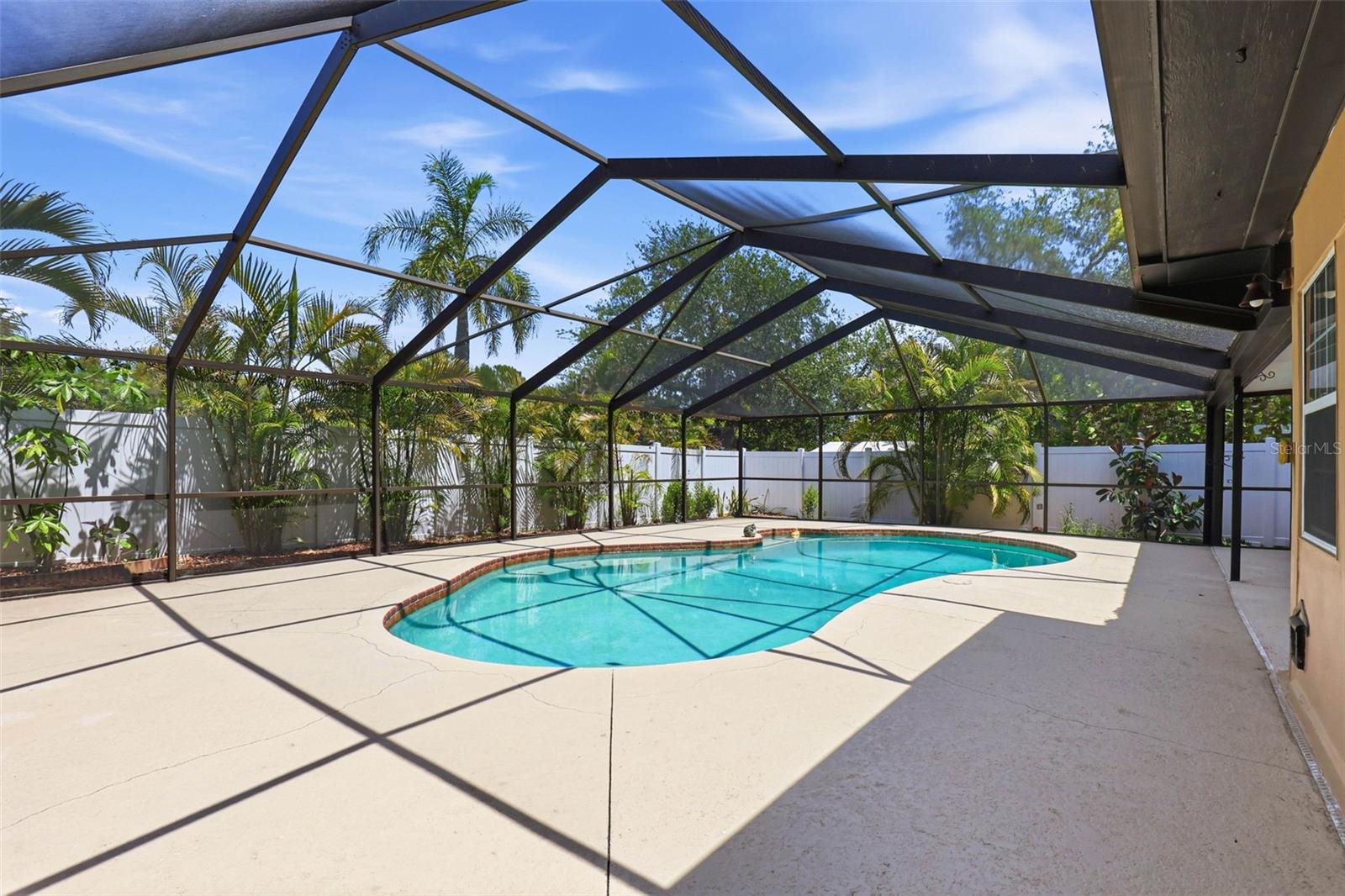 Image 35 of 56 For 14649 Bay Drive