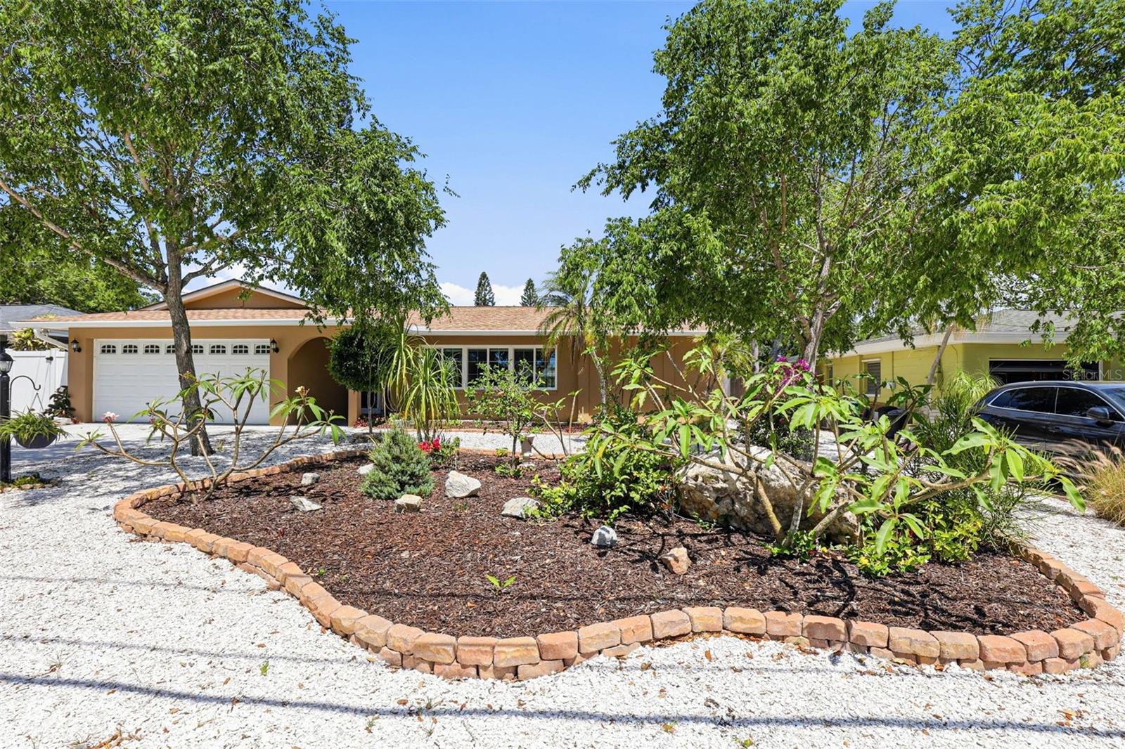 Image 4 of 56 For 14649 Bay Drive