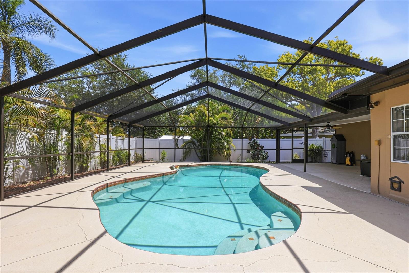 Image 41 of 56 For 14649 Bay Drive