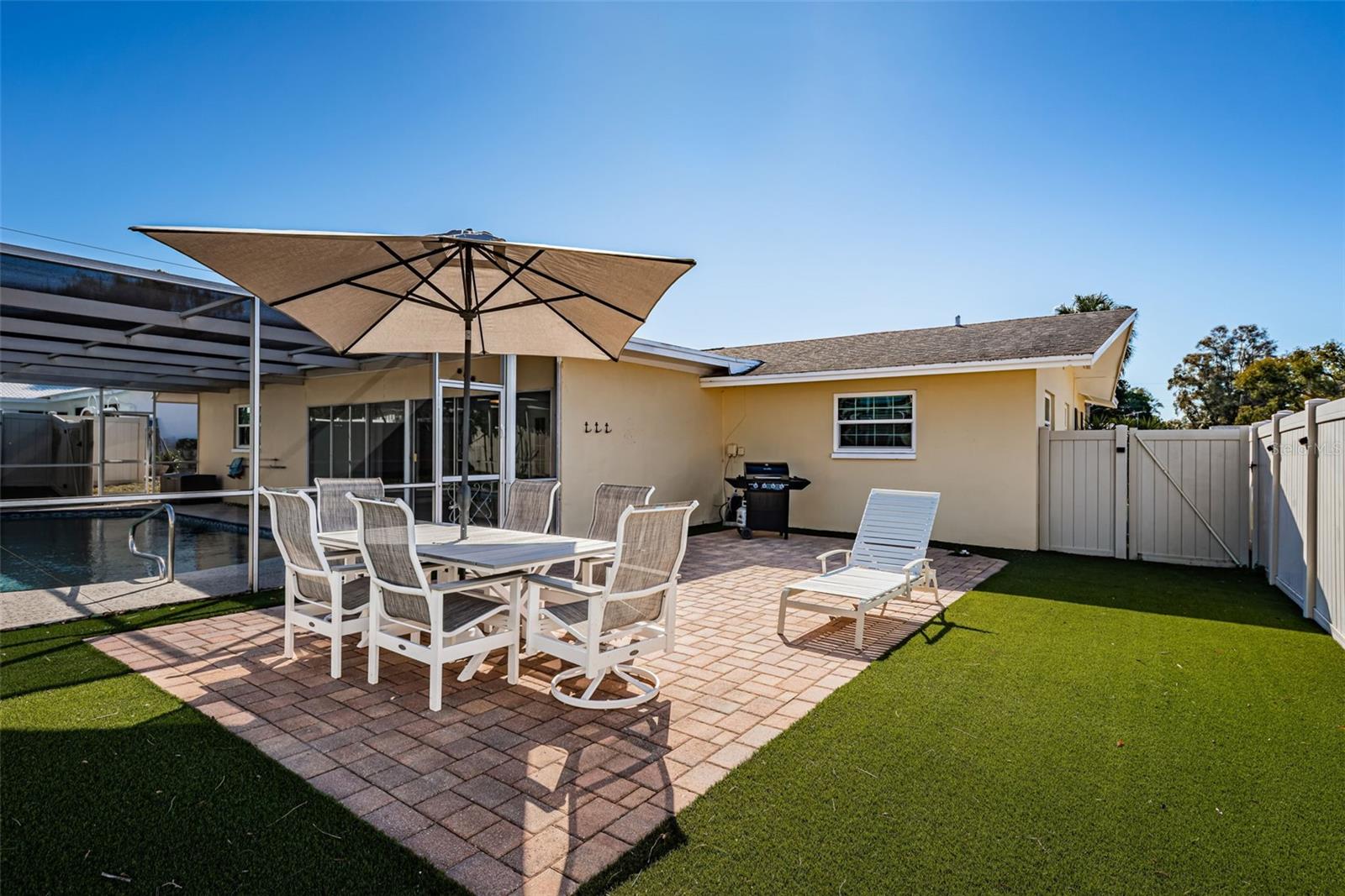 Image 21 of 22 For 14025 Yacht Club Boulevard