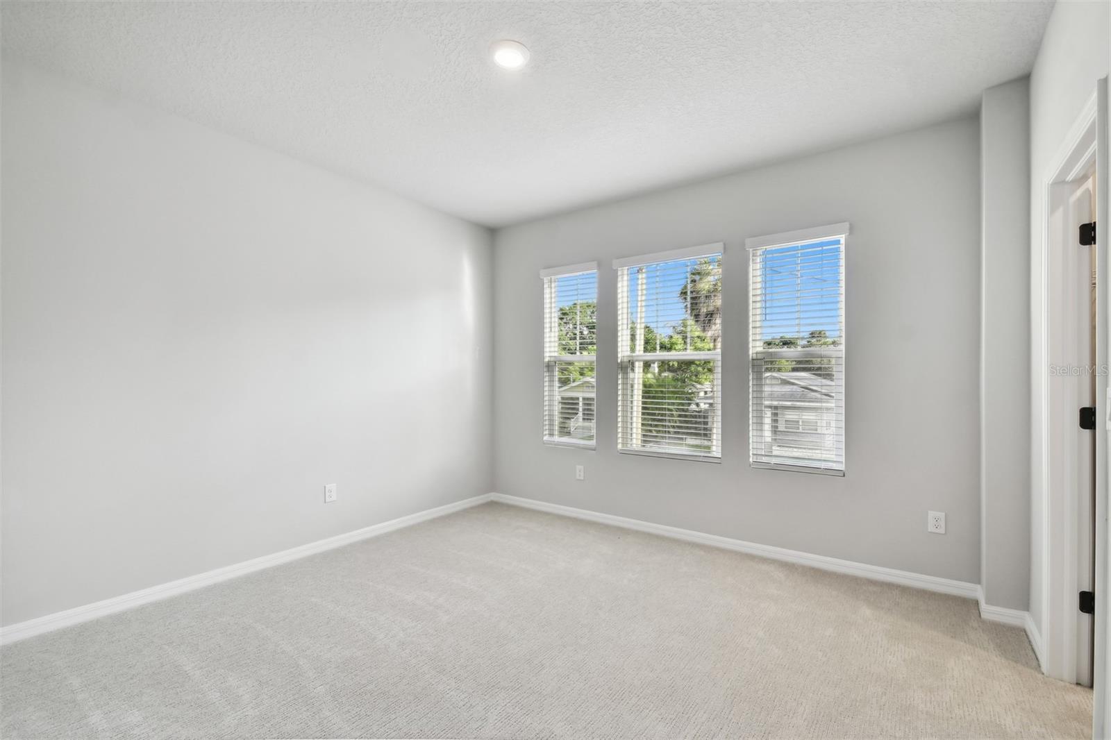 Image 13 of 15 For 2710 North A Street 2