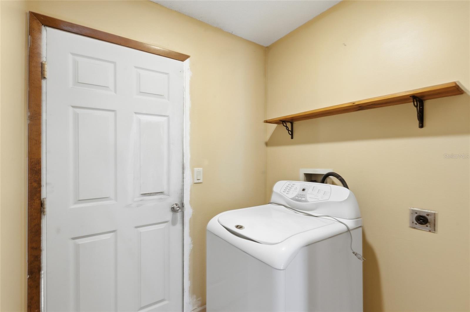 Image 19 of 27 For 8161 Shalom Drive