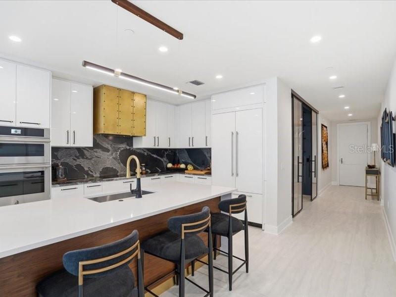 Image 13 of 68 For 301 1st Street S 907