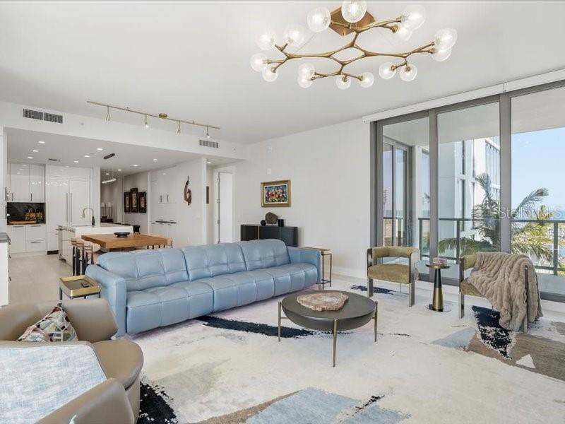 Image 16 of 68 For 301 1st Street S 907