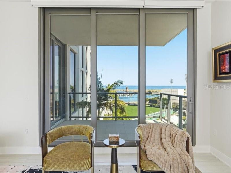 Image 19 of 68 For 301 1st Street S 907