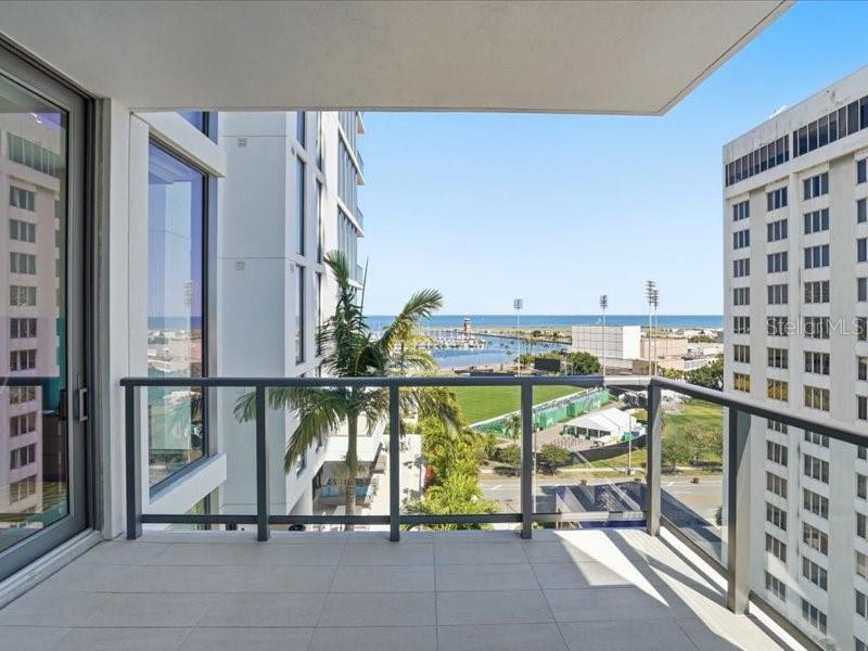 Image 22 of 68 For 301 1st Street S 907