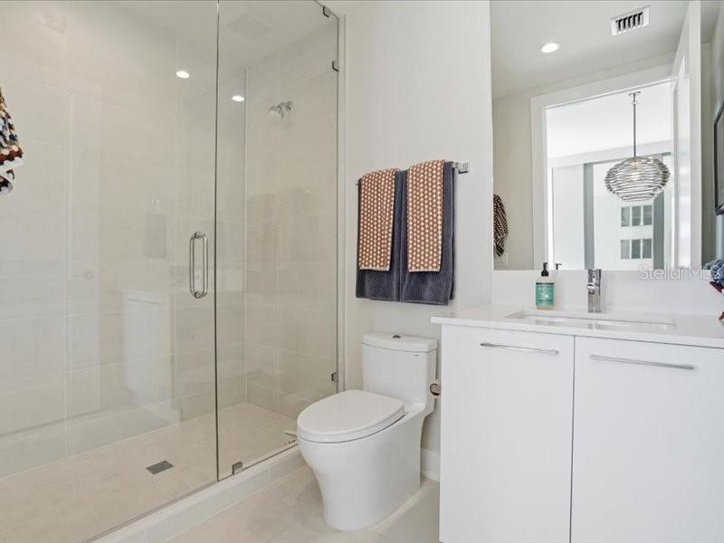 Image 27 of 68 For 301 1st Street S 907