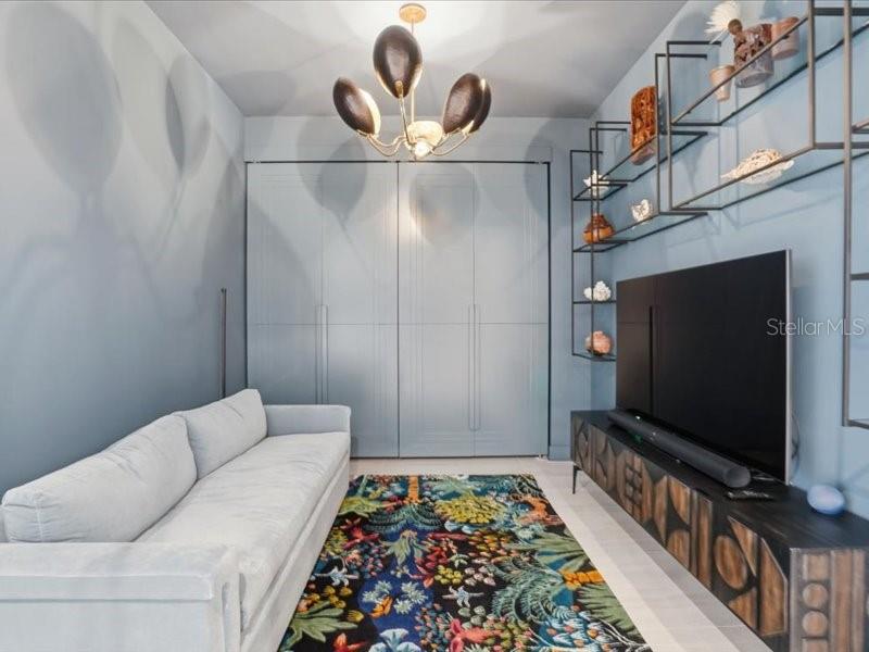 Image 31 of 68 For 301 1st Street S 907