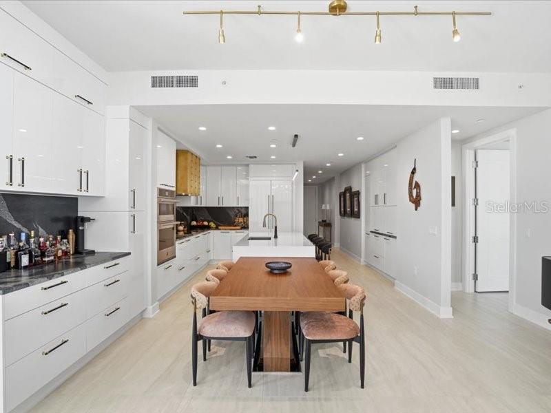 Image 5 of 68 For 301 1st Street S 907