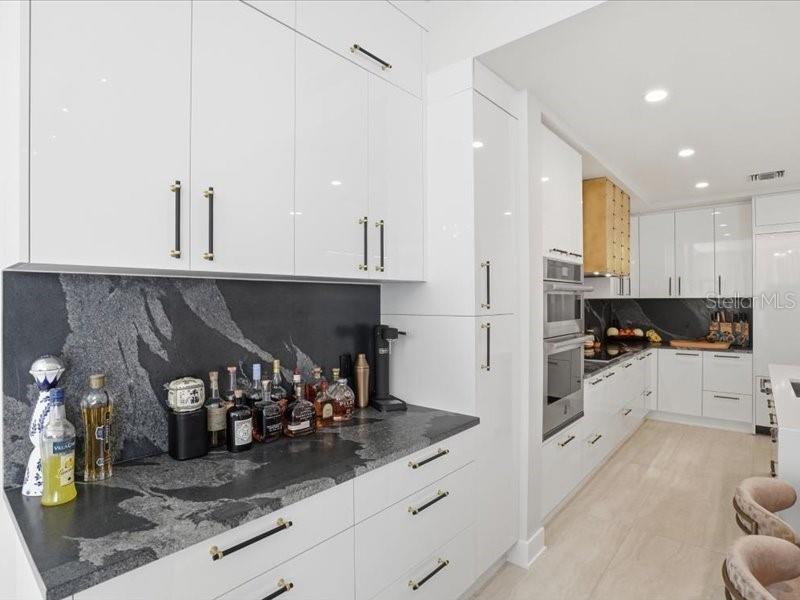 Image 6 of 68 For 301 1st Street S 907