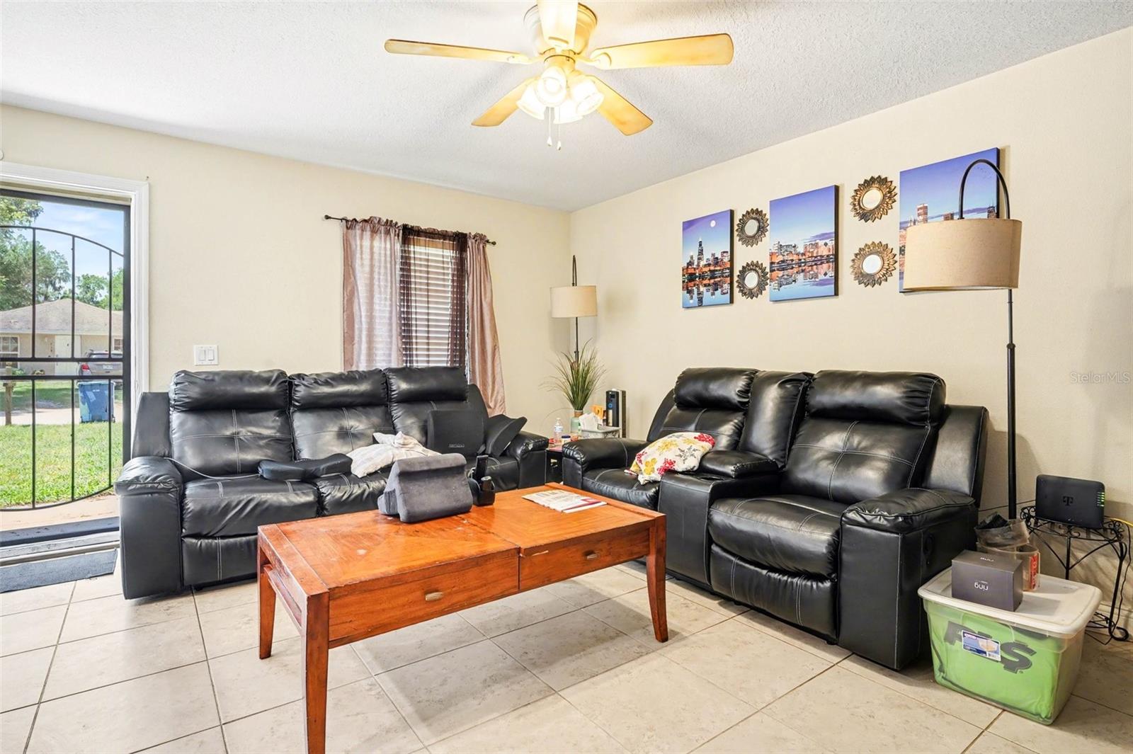 Image 3 of 13 For 719 Walnut Avenue