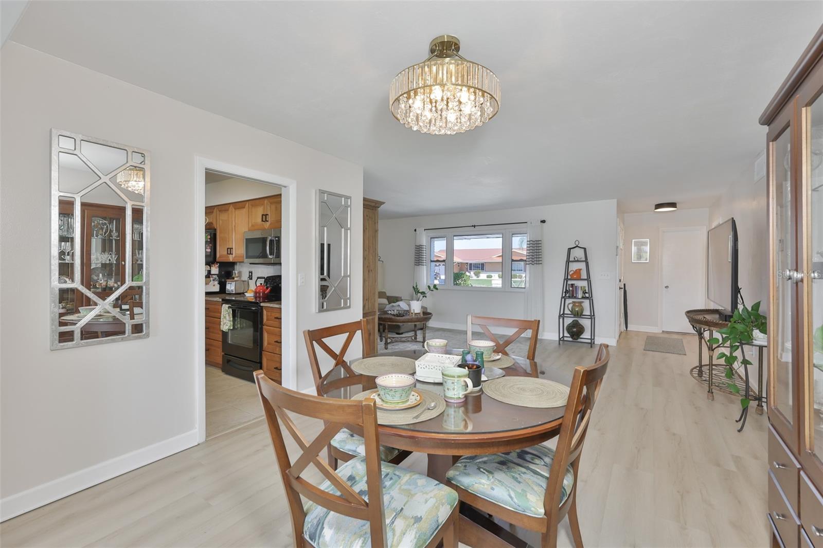 Image 11 of 51 For 1704 Danbury Drive