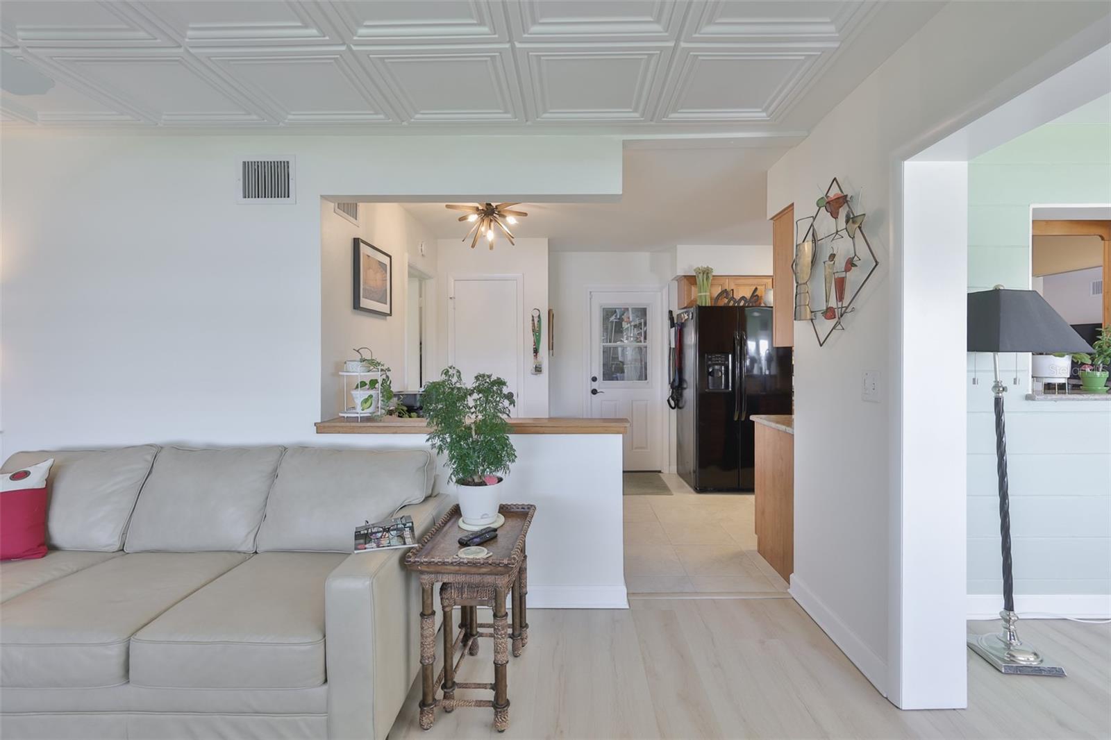 Image 16 of 51 For 1704 Danbury Drive