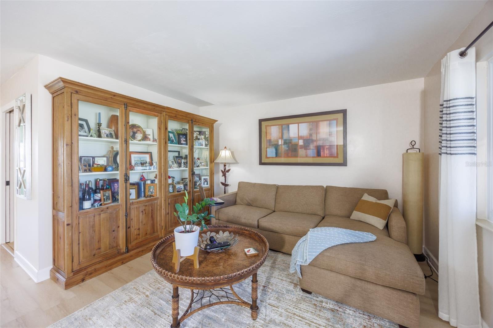 Image 9 of 51 For 1704 Danbury Drive