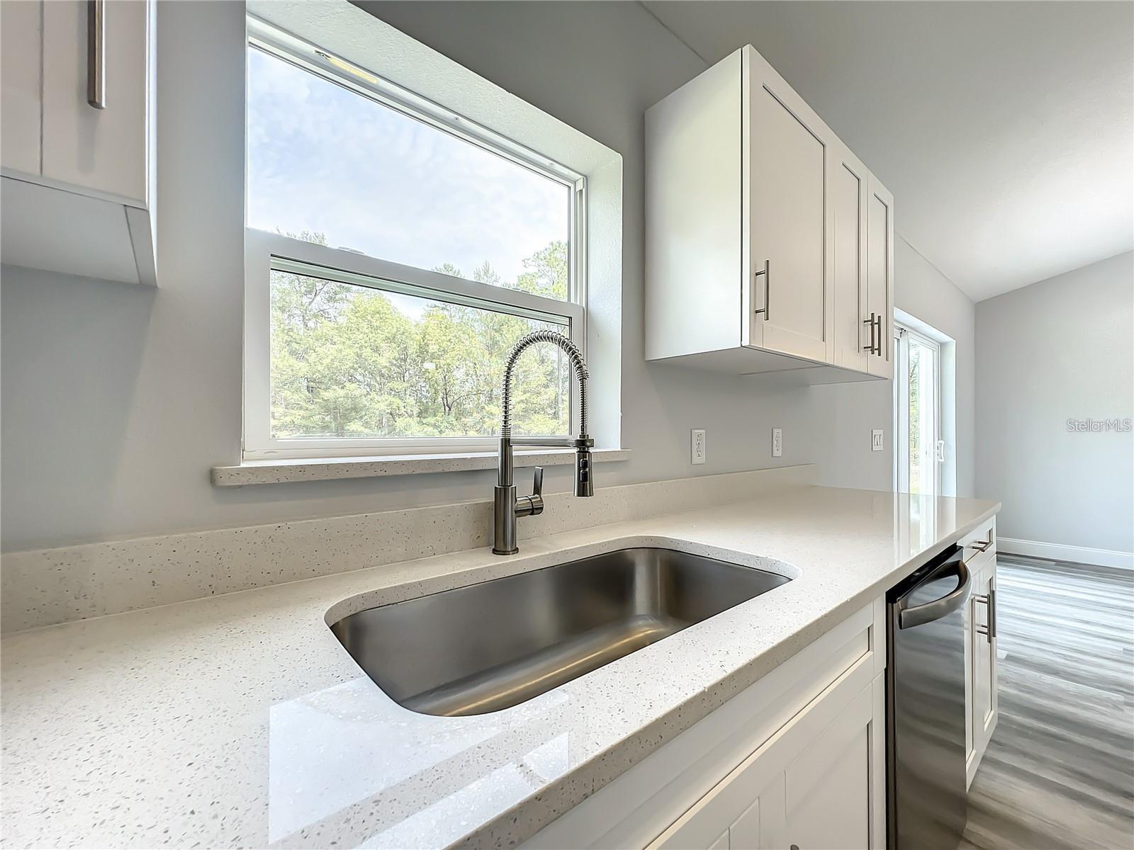 Image 11 of 32 For 15962 53rd Court