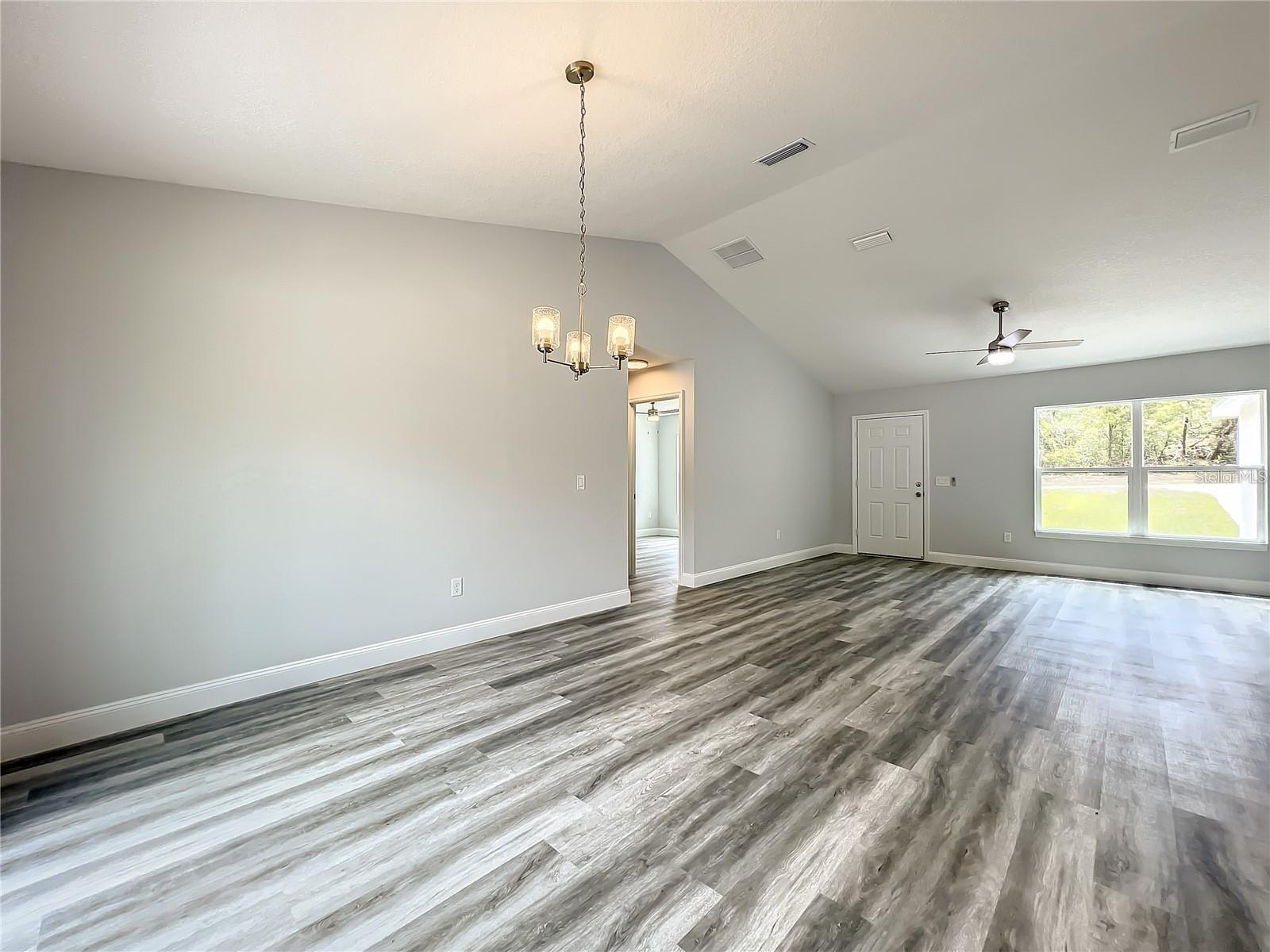 Image 14 of 32 For 15962 53rd Court