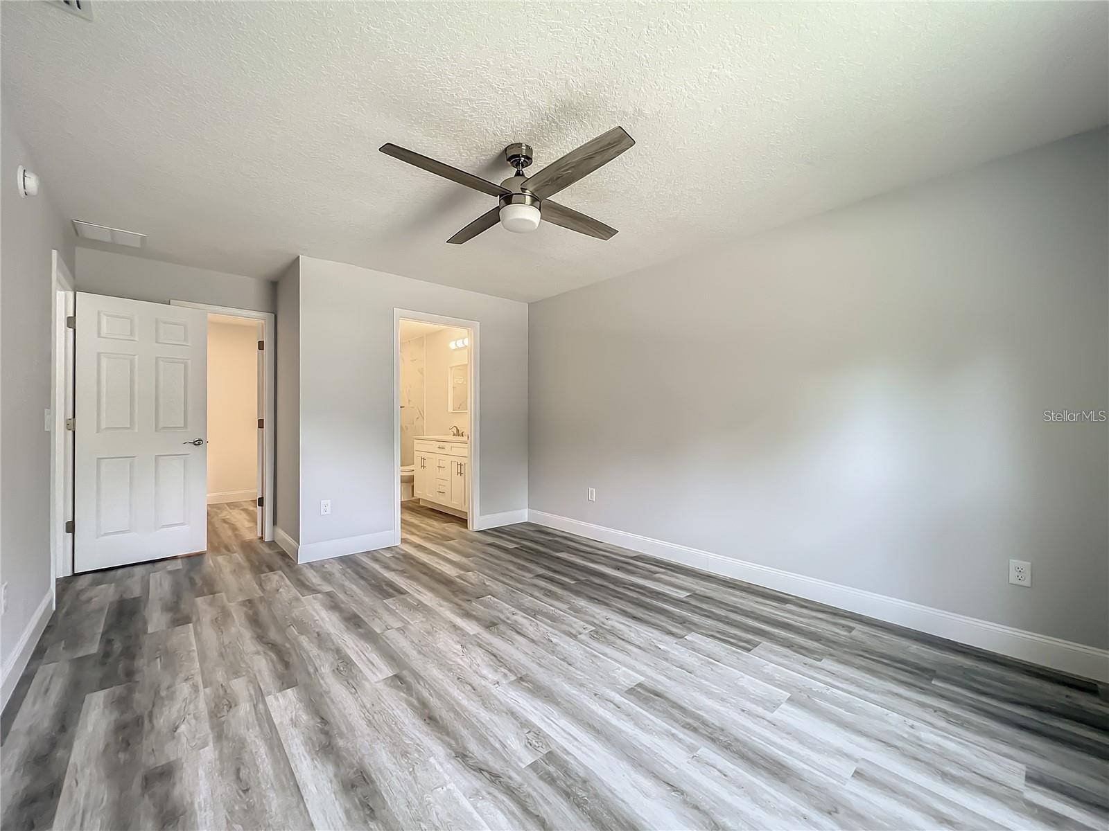 Image 15 of 32 For 15962 53rd Court